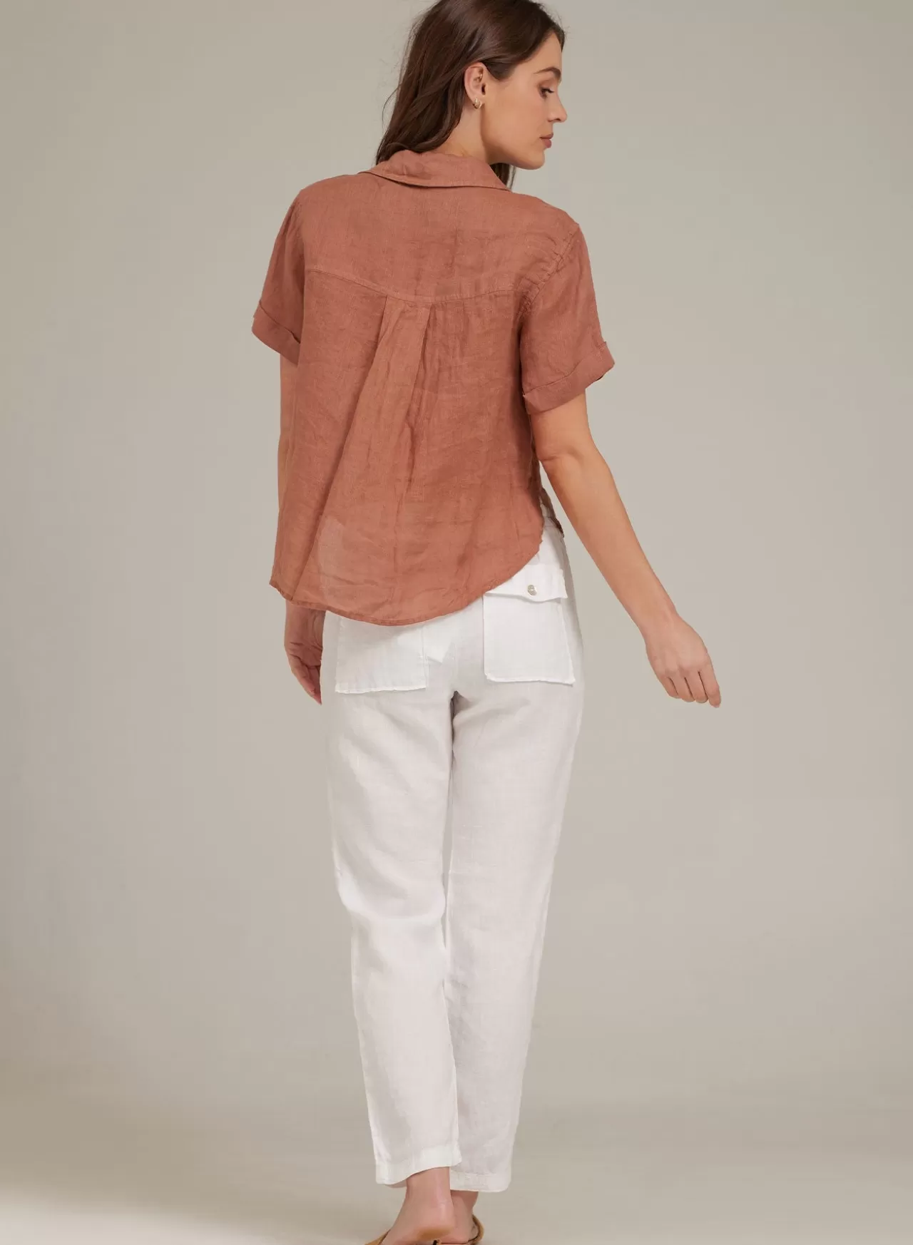 Bella Dahl Button Down^Cuffed Linen Short Sleeve Shirt - Terracotta Brown