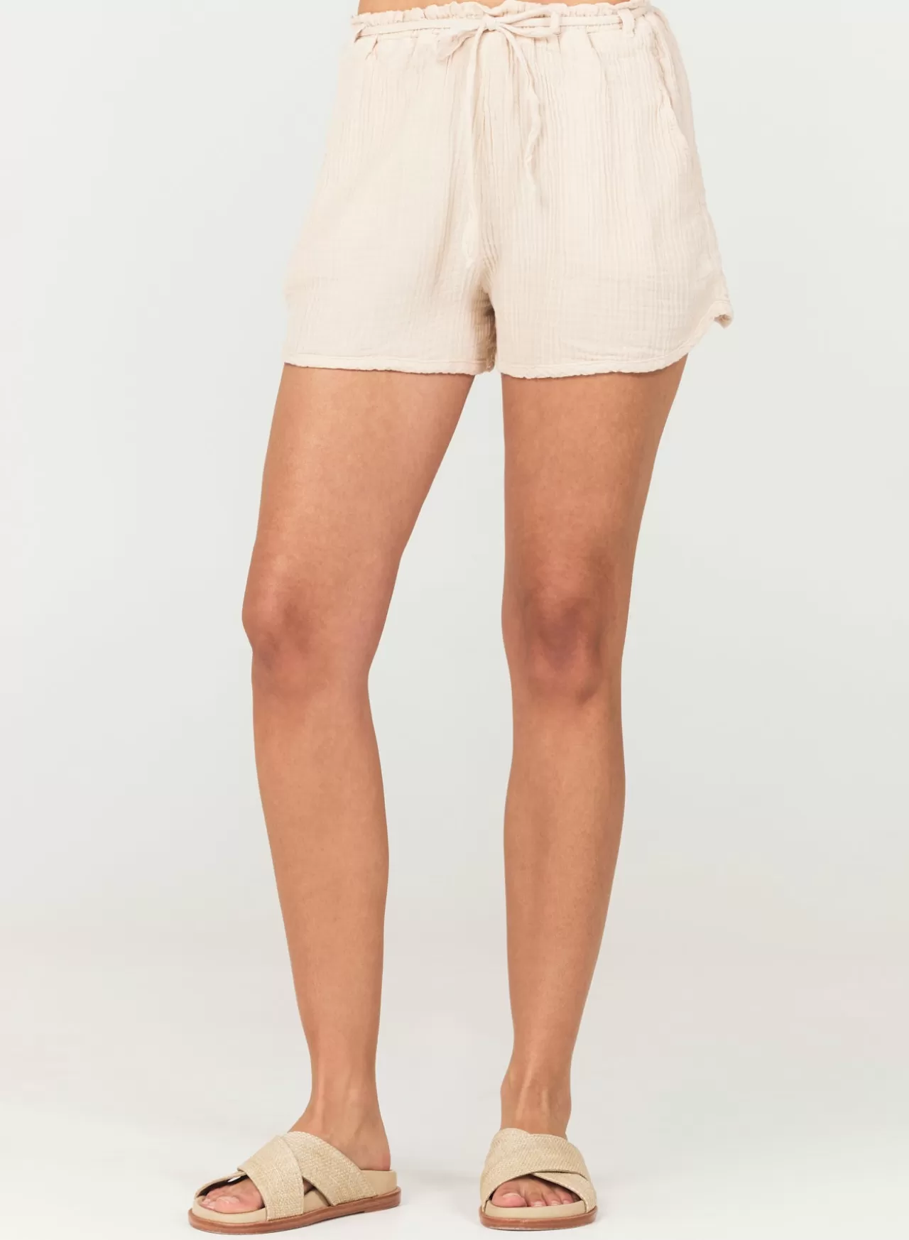 Bella Dahl Shorts^Drawcord Sporty Short - Sandal Wood