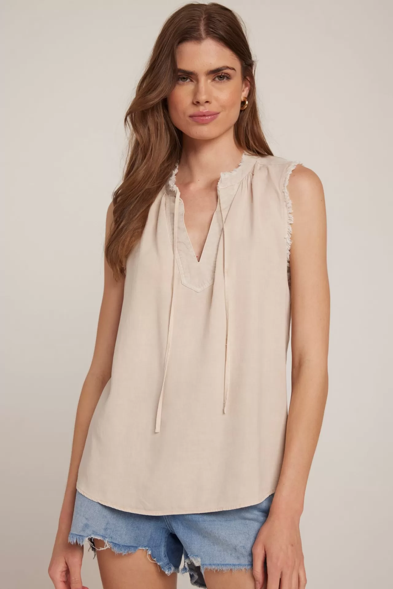 Bella Dahl Sleeveless^Fray Edge Sleeveless Top - Soft Tan