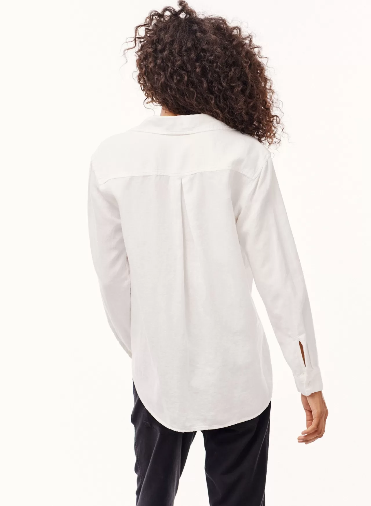 Bella Dahl Button Down^Long Sleeve Boyfriend Shirt - White