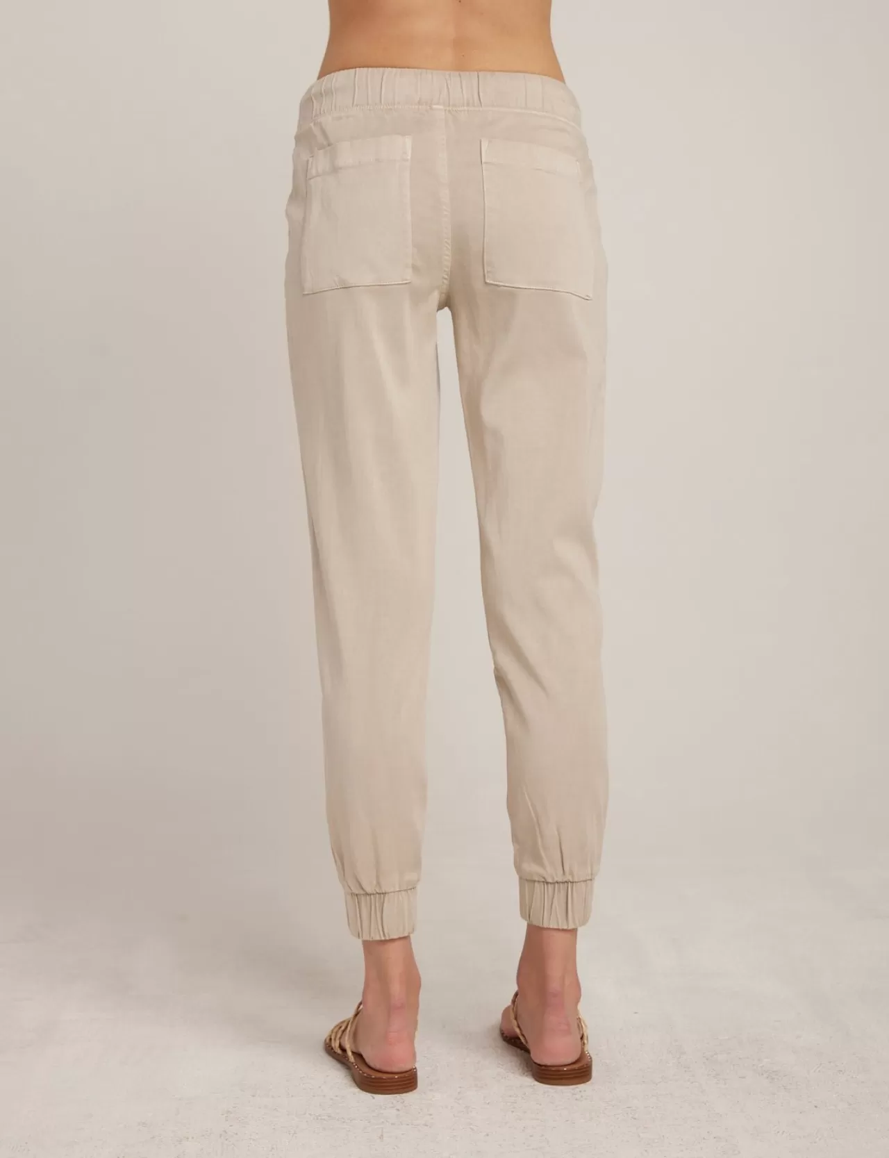 Bella Dahl Joggers^Pocket Jogger - Soft Tan