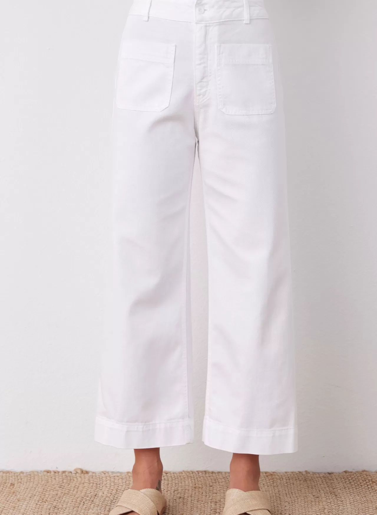 Bella Dahl Pants^Sadie: Two Pocket Wide Leg Crop - White