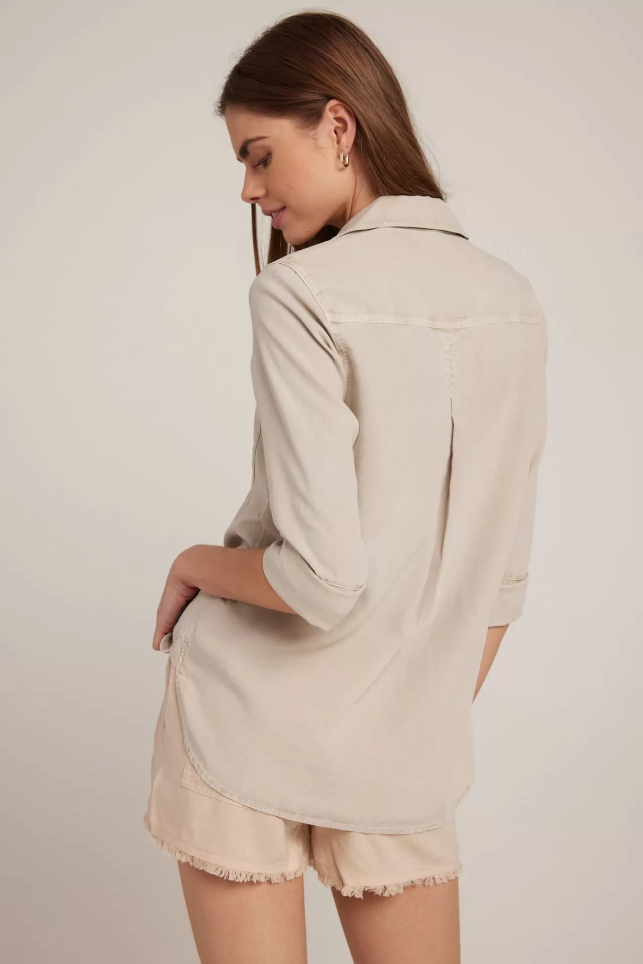 Bella Dahl Long Sleeve^Shirt Tail Button Down - Soft Tan