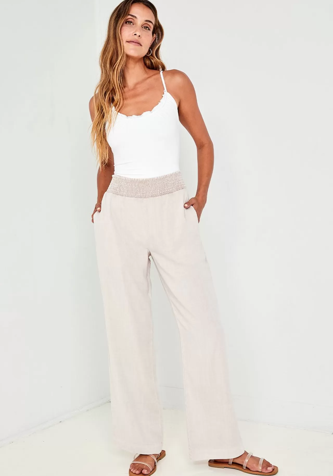 Bella Dahl Pants^Smock Waist Wide Leg Pant - Soft Tan